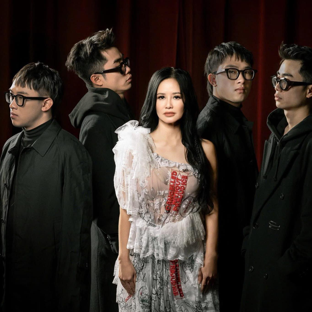 diva-hong-nhung00001-17521932765482001072338.png