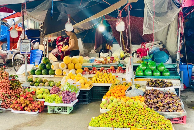 Mận róc hạt gắn mác đặc sản Sa Pa bán tràn ngập thị trường - Ảnh 4. Mận róc hạt gắn mác đặc sản Sa Pa bán tràn ngập thị trường - Ảnh 4.
