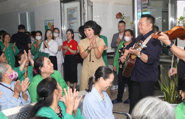 14 năm gieo hạt yêu thương của chương trình 'Mang âm nhạc đến bệnh viện'- Ảnh 5.