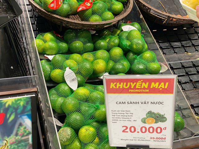 Loại quả ‘quốc dân’ giàu vitamin C bán đầy chợ Việt giá rẻ bèo, chỉ hơn chục nghìn đồng/kg - Ảnh 4. Loại quả ‘quốc dân’ giàu vitamin C bán đầy chợ Việt giá rẻ bèo, chỉ hơn chục nghìn đồng/kg - Ảnh 4.