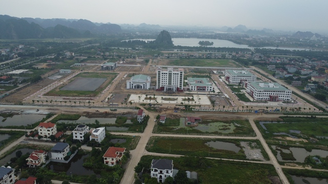 Gần 20 năm để xây dựng, Trường Đại học Hoa Lư ở Ninh Bình hiện ra sao? - Ảnh 7. Gần 20 năm để xây dựng, Trường Đại học Hoa Lư ở Ninh Bình hiện ra sao? - Ảnh 7.