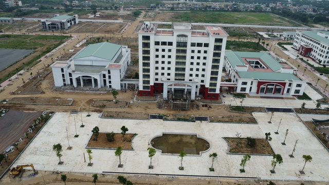 Gần 20 năm để xây dựng, Trường Đại học Hoa Lư ở Ninh Bình hiện ra sao? - Ảnh 9. Gần 20 năm để xây dựng, Trường Đại học Hoa Lư ở Ninh Bình hiện ra sao? - Ảnh 9.