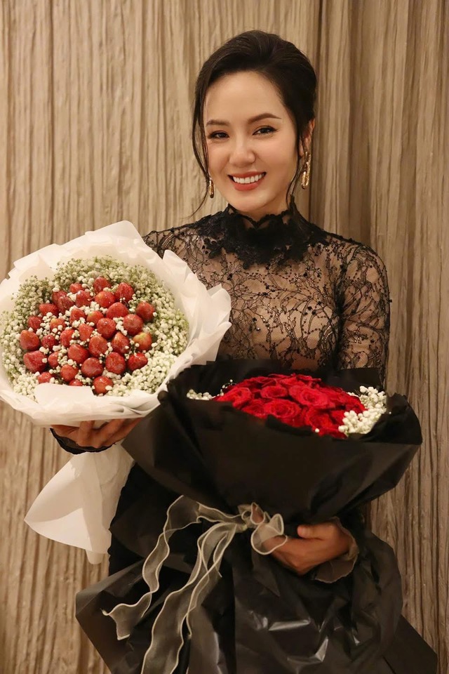 Phương Linh - Phương Ly: Tình chị em mỹ nhân xứ Thanh 'ngọt hơn đường' - Ảnh 5. Phương Linh - Phương Ly: Tình chị em mỹ nhân xứ Thanh 'ngọt hơn đường' - Ảnh 5.