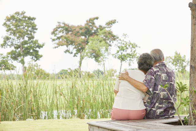 Cụ ông nghỉ hưu nói lý do không tái hôn sau 2 lần hẹn hò thất bại: 'Thuê bảo mẫu còn an tâm hơn lấy vợ mới' - Ảnh 1. Cụ ông nghỉ hưu nói lý do không tái hôn sau 2 lần hẹn hò thất bại: 'Thuê bảo mẫu còn an tâm hơn lấy vợ mới' - Ảnh 1.
