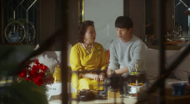 'Mặt trời lạnh' mới nhất (tập 19): Bị phơi bày mặt thật, Mai Ly vẫn tiếp tục chèo kéo Sơn Dương- Ảnh 1. 'Mặt trời lạnh' mới nhất (tập 19): Bị phơi bày mặt thật, Mai Ly vẫn tiếp tục chèo kéo Sơn Dương- Ảnh 1.