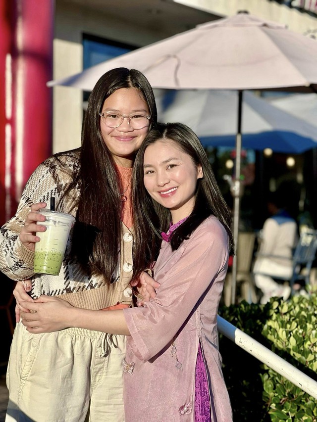 Nữ diễn viên nổi tiếng phim giờ vàng, dừng sự nghiệp sang Mỹ định cư, chăm chỉ bán hàng online- Ảnh 8. Nữ diễn viên nổi tiếng phim giờ vàng, dừng sự nghiệp sang Mỹ định cư, chăm chỉ bán hàng online- Ảnh 8.