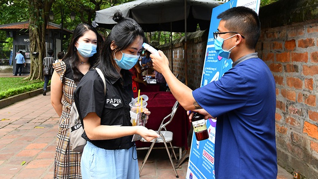ha-noi-phong-chong-dich-17525675374532010467136.jpg