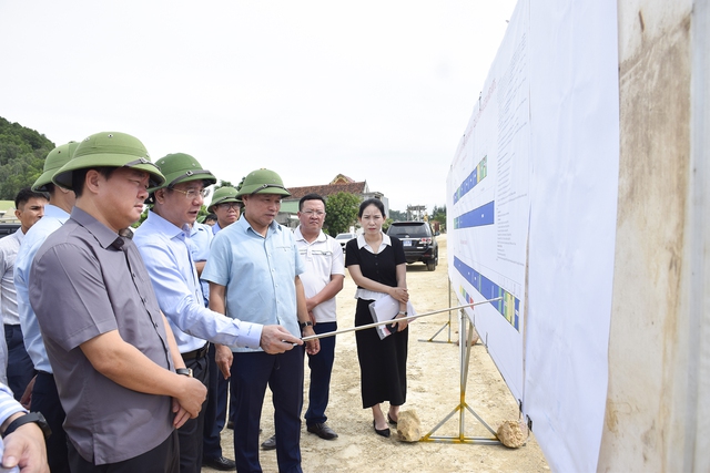 Dự án đường ven biển Nghi Sơn - Cửa Lò đặt mục tiêu khánh thành vào dịp Quốc khánh 2/9/2025
- Ảnh 1. Dự án đường ven biển Nghi Sơn - Cửa Lò đặt mục tiêu khánh thành vào dịp Quốc khánh 2/9/2025
- Ảnh 1.