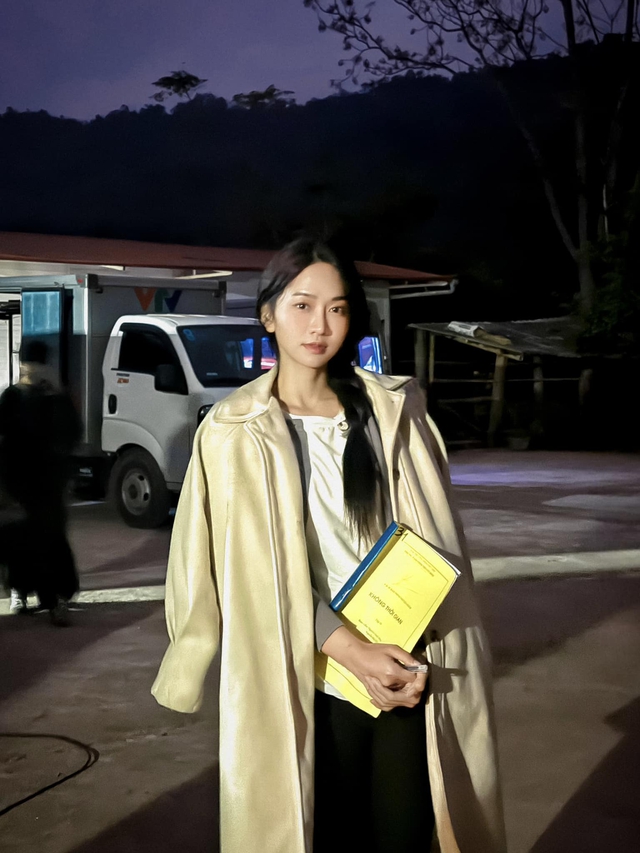 Phản ứng của TikToker, diễn viên Lê Bống khi bị Tuấn Tú 'khui' chuyện người yêu- Ảnh 4. Phản ứng của TikToker, diễn viên Lê Bống khi bị Tuấn Tú 'khui' chuyện người yêu- Ảnh 4.