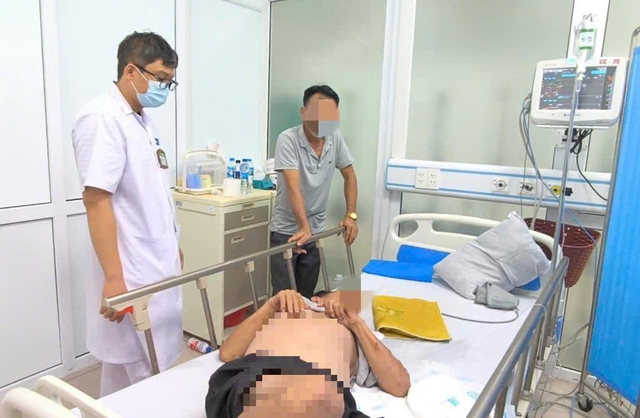 Người đàn ông 62 tuổi không còn khả năng điều trị do thói quen nhiều người hay gặp khi bị chó cắn- Ảnh 1. Người đàn ông 62 tuổi không còn khả năng điều trị do thói quen nhiều người hay gặp khi bị chó cắn- Ảnh 1.