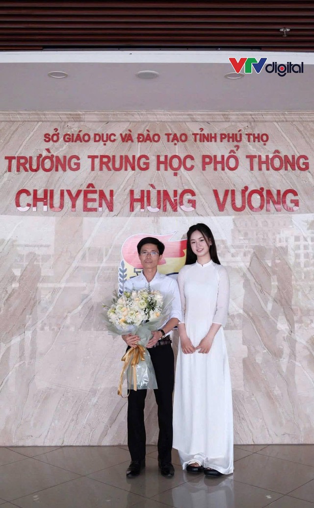 Tiết lộ điều ít biết về nữ thủ khoa quê Phú Thọ gây bão mạng, đạt điểm tuyệt đối 3 môn Toán - Lý - Hóa - Ảnh 3. Tiết lộ điều ít biết về nữ thủ khoa quê Phú Thọ gây bão mạng, đạt điểm tuyệt đối 3 môn Toán - Lý - Hóa - Ảnh 3.