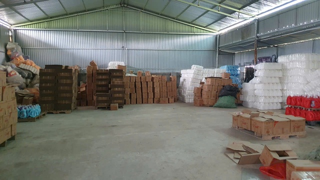 Công khai sản xuất nước giặt giả gắn thương hiệu D-nee, Hygiene, Tauau, một doanh nghiệp ở Hưng Yên bị phạt 180 triệu đồng- Ảnh 5. Công khai sản xuất nước giặt giả gắn thương hiệu D-nee, Hygiene, Tauau, một doanh nghiệp ở Hưng Yên bị phạt 180 triệu đồng- Ảnh 5.