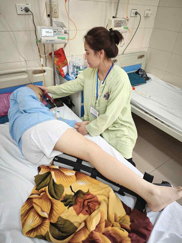MS 1020: Xót xa trước lời ước của bé gái 12 tuổi mắc bệnh ung thư xương - Ảnh 3. MS 1020: Xót xa trước lời ước của bé gái 12 tuổi mắc bệnh ung thư xương - Ảnh 3.