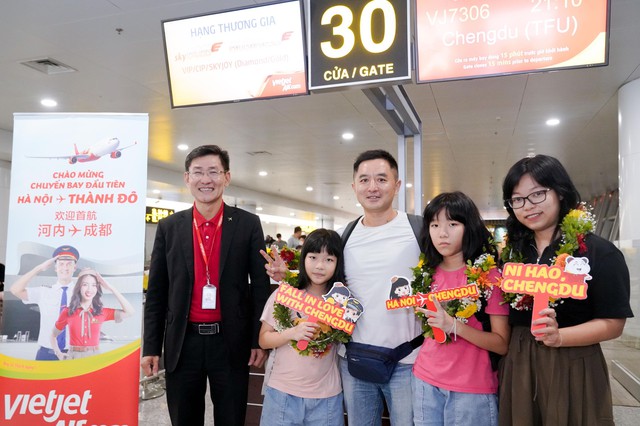 Cùng Vietjet bay thẳng tới Thành Đô, đắm chìm vào di sản văn hóa Trung Hoa - Ảnh 1.