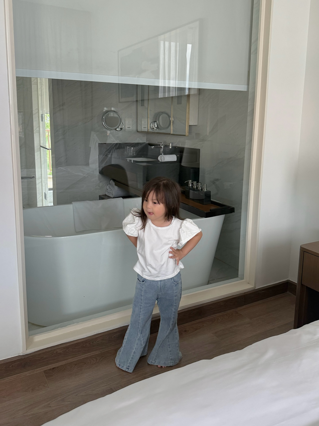 Ái nữ nhà Salim - Hải Long với thú vui mùa hè qua loạt ảnh được mẹ chia sẻ- Ảnh 2.