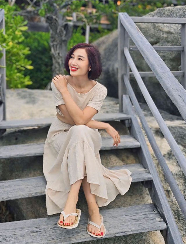 hoa-khoi-thu-huong-9-17530684854241519550336.jpg