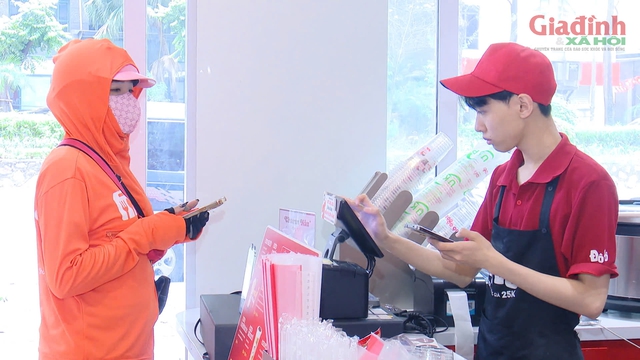Tiểu thương Hà Nội học cách chuyển mình trước lộ trình tính thuế theo doanh thu thực tế- Ảnh 3. Tiểu thương Hà Nội học cách chuyển mình trước lộ trình tính thuế theo doanh thu thực tế- Ảnh 3.