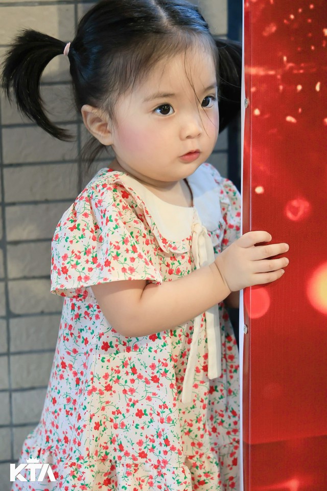 con-gai-khanh-thi-1-1753180427588291809270.jpg