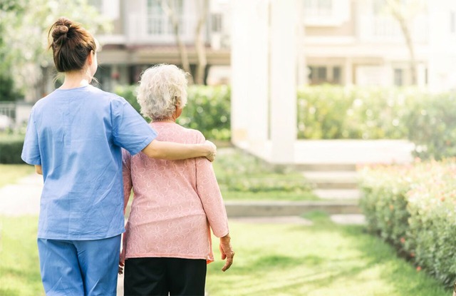 Nhận thừa kế toàn bộ tài sản, tôi vẫn quyết gửi mẹ vào viện dưỡng lão sau một câu nói - Ảnh 1. Nhận thừa kế toàn bộ tài sản, tôi vẫn quyết gửi mẹ vào viện dưỡng lão sau một câu nói - Ảnh 1.
