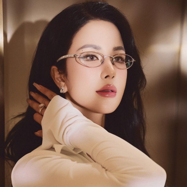 Động thái gây chú ý của Diệp Lâm Anh sau khi NTK Công Trí bị bắt - Ảnh 3. Động thái gây chú ý của Diệp Lâm Anh sau khi NTK Công Trí bị bắt - Ảnh 3.