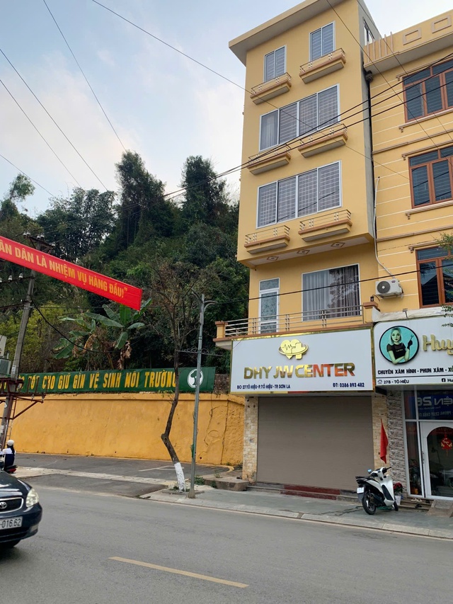 Sơn La: Bắt nhóm đối tượng thuê cơ sở spa, quán cắt tóc để hành nghề khám chữa bệnh rồi chiếm đoạt tài sản - Ảnh 1.