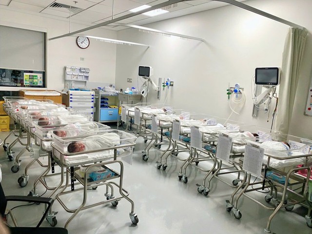 Những tiếng khóc trẻ thơ và niềm hạnh phúc của người điều dưỡng nhi sơ sinh - Ảnh 3.