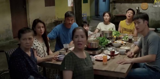 'Dịu dàng màu nắng' mới nhất (tập 38): Nam ngăn Thảo tiết lộ bằng một cái tát, Lan Anh phát hiện điều bí mật - Ảnh 2. 'Dịu dàng màu nắng' mới nhất (tập 38): Nam ngăn Thảo tiết lộ bằng một cái tát, Lan Anh phát hiện điều bí mật - Ảnh 2.