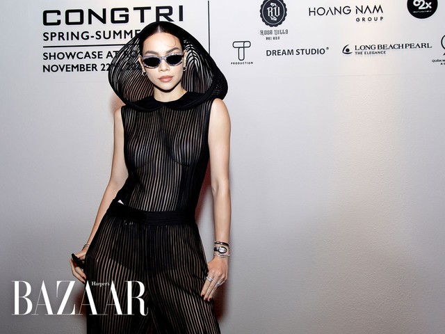 Ngắm trang phục của NTK Nguyễn Công Trí dành cho Hồ Ngọc Hà - Ảnh 8. Ngắm trang phục của NTK Nguyễn Công Trí dành cho Hồ Ngọc Hà - Ảnh 8.