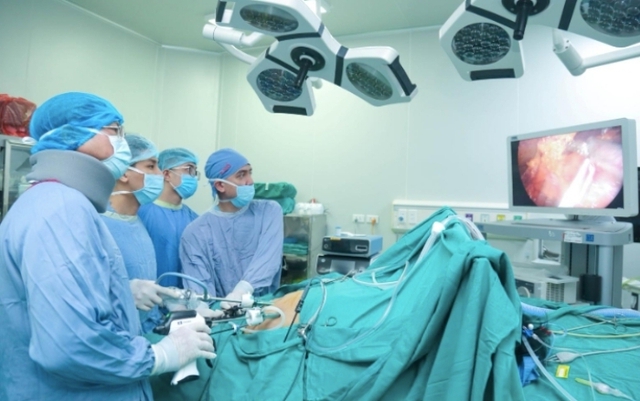 Người đàn ông 66 tuổi ở Ninh Bình mắc cùng lúc 2 bệnh ung thư tiêu hóa từ dấu hiệu nhiều người Việt bỏ qua- Ảnh 1. Người đàn ông 66 tuổi ở Ninh Bình mắc cùng lúc 2 bệnh ung thư tiêu hóa từ dấu hiệu nhiều người Việt bỏ qua- Ảnh 1.