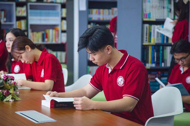Trường Đại học Việt Nhật công bố quy đổi điểm trúng tuyển 2025 bằng các phương thức xét tuyển - Ảnh 1. Trường Đại học Việt Nhật công bố quy đổi điểm trúng tuyển 2025 bằng các phương thức xét tuyển - Ảnh 1.
