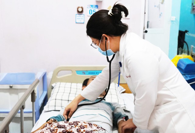 Không ăn tiết canh hay thịt tái, người đàn ông 53 tuổi nhập viện do liên cầu khuẩn lợn vì làm việc này- Ảnh 2.