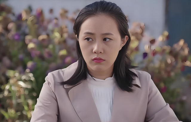Nhiều đêm tôi ngồi trước bàn thờ chồng, nước mắt lặng lẽ rơi vì thấy mình thật dễ tin người - Ảnh 2. Nhiều đêm tôi ngồi trước bàn thờ chồng, nước mắt lặng lẽ rơi vì thấy mình thật dễ tin người - Ảnh 2.