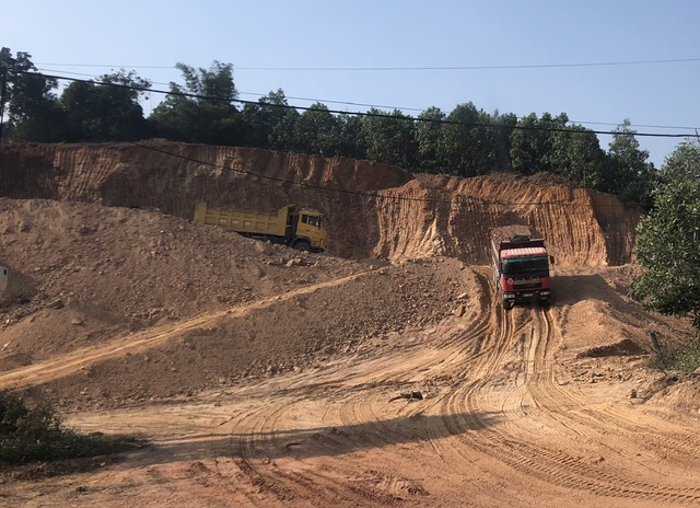 Thanh Hóa mở ‘làn xanh’ giải bài toán thiếu hụt vật liệu xây dựng trầm trọng- Ảnh 3. Thanh Hóa mở ‘làn xanh’ giải bài toán thiếu hụt vật liệu xây dựng trầm trọng- Ảnh 3.