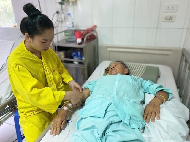 MS 1017: Người phụ nữ dân tộc Thái cần 30 triệu đồng để phẫu thuật - Ảnh 2. MS 1017: Người phụ nữ dân tộc Thái cần 30 triệu đồng để phẫu thuật - Ảnh 2.