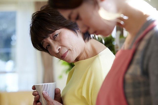 Chồng đi làm ăn xa, tôi khổ sở nuôi 2 con trong quan niệm 'quái lạ' của mẹ chồng - Ảnh 2. Chồng đi làm ăn xa, tôi khổ sở nuôi 2 con trong quan niệm 'quái lạ' của mẹ chồng - Ảnh 2.
