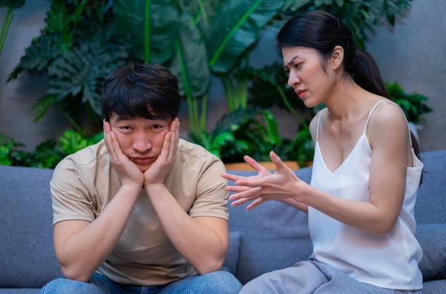 Sợ hãi khi người yêu luôn bắt trả lời những câu hỏi 'khó đỡ' - Ảnh 2. Sợ hãi khi người yêu luôn bắt trả lời những câu hỏi 'khó đỡ' - Ảnh 2.
