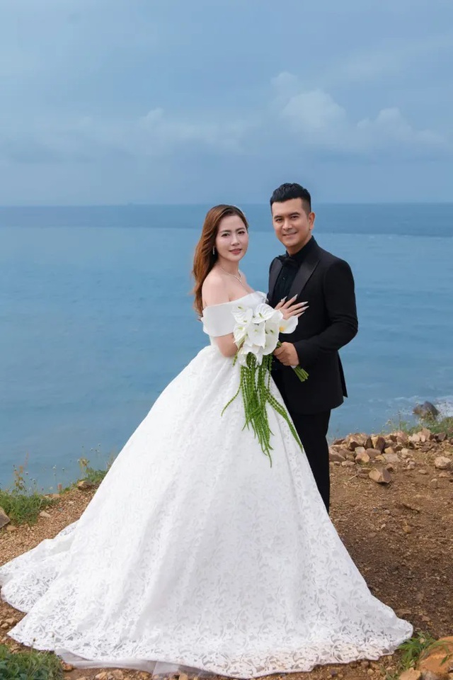 Hai sao nhí phim 'Đất phương Nam': Sau gần 30 năm, người thành đạt sống xa hoa, người chật vật mưu sinh- Ảnh 1. Hai sao nhí phim 'Đất phương Nam': Sau gần 30 năm, người thành đạt sống xa hoa, người chật vật mưu sinh- Ảnh 1.