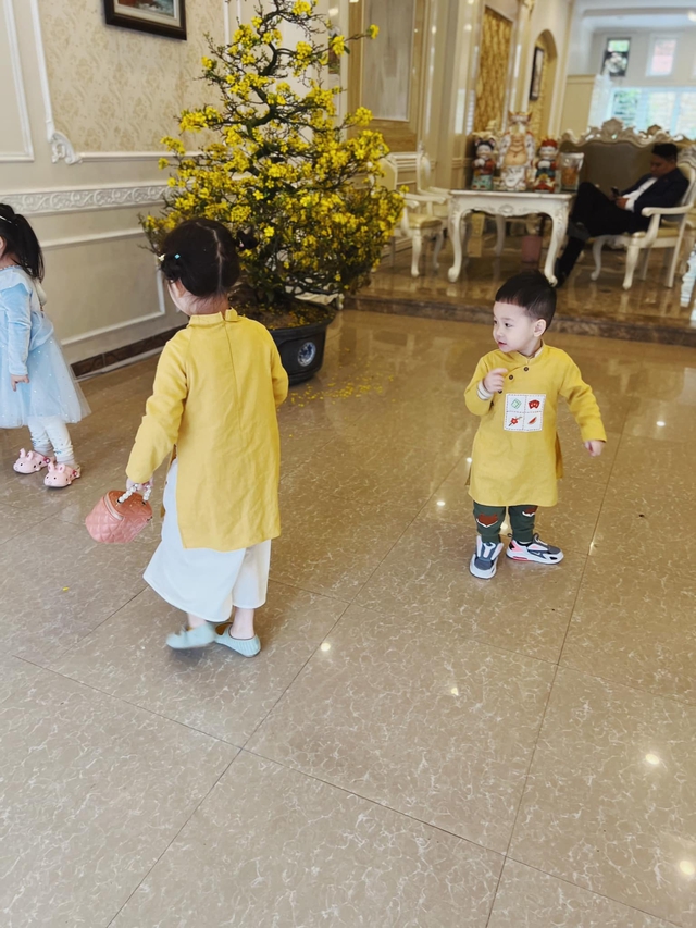 Người đẹp lọt top 3 Hoa hậu Việt Nam cùng Đặng Thu Thảo: Hào quang lặng lẽ trôi qua, sống kín tiếng - Ảnh 7. Người đẹp lọt top 3 Hoa hậu Việt Nam cùng Đặng Thu Thảo: Hào quang lặng lẽ trôi qua, sống kín tiếng - Ảnh 7.