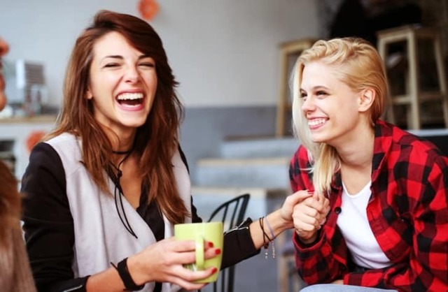 Bí mật hạnh phúc hóa ra đơn giản hơn bạn nghĩ: Không phải tiền bạc, cũng chẳng phải thành công - Ảnh 1. Bí mật hạnh phúc hóa ra đơn giản hơn bạn nghĩ: Không phải tiền bạc, cũng chẳng phải thành công - Ảnh 1.