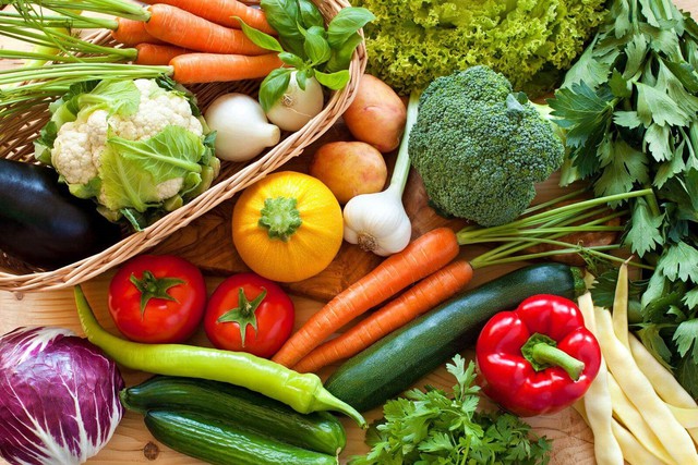 Mẹo nhận biết rau củ "ngậm" nhiều hóa chất - Ảnh 2. Mẹo nhận biết rau củ "ngậm" nhiều hóa chất - Ảnh 2.