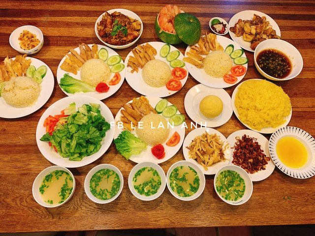 17 mâm cơm đãi gia đình dịp nghỉ Lễ của mẹ đảm ở Hà Nội khiến mọi người choáng váng- Ảnh 7. 17 mâm cơm đãi gia đình dịp nghỉ Lễ của mẹ đảm ở Hà Nội khiến mọi người choáng váng- Ảnh 7.