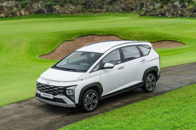 Xe đa dụng MPV 7 chỗ giảm giá mạnh tại Việt Nam: Mitsubishi Xpander, Toyota Veloz Cross còn bao nhiêu?- Ảnh 4.