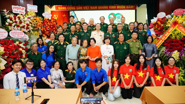20 năm nhìn lại hành trình kết nối 'Mãi mãi tuổi 20'- Ảnh 2.