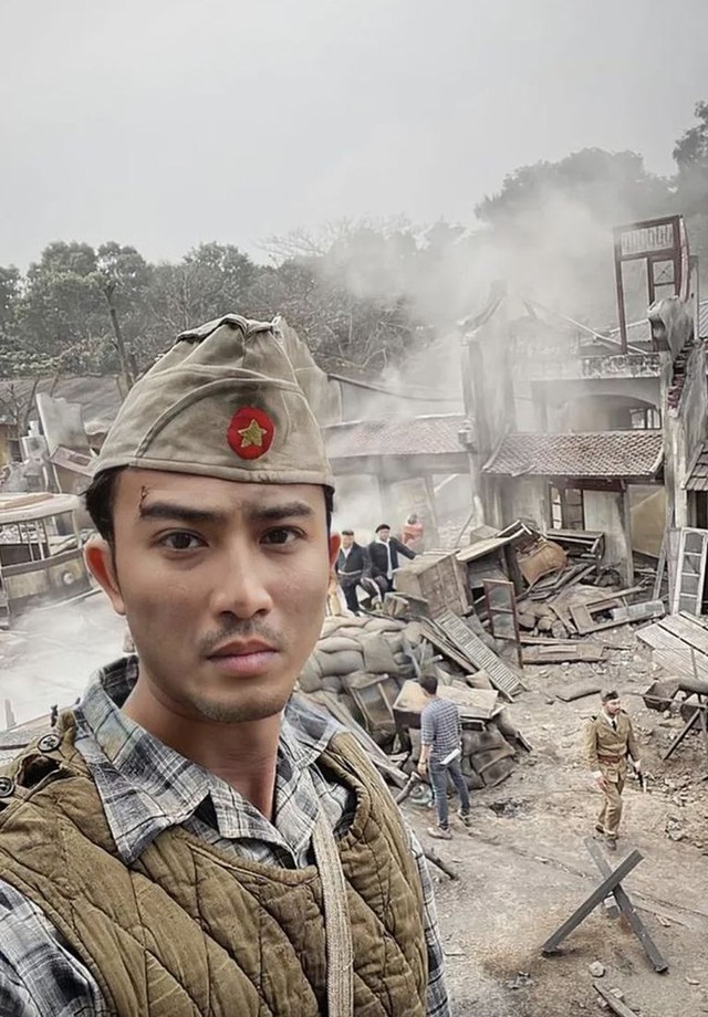 Nam diễn viên giám đốc 'lép vế' vợ trong 'Gió ngang khoảng trời xanh' là ai?- Ảnh 7.
