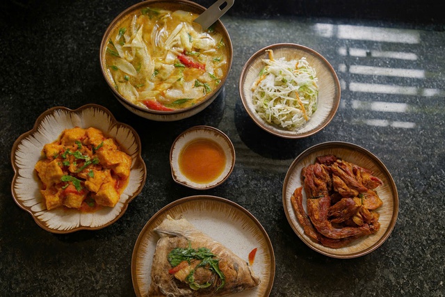 Những món ăn ngon trong mâm cơm nhà khiến nồi cơm ‘bay màu’ trong tích tắc, ăn một miếng là ghiền!- Ảnh 4. Những món ăn ngon trong mâm cơm nhà khiến nồi cơm ‘bay màu’ trong tích tắc, ăn một miếng là ghiền!- Ảnh 4.