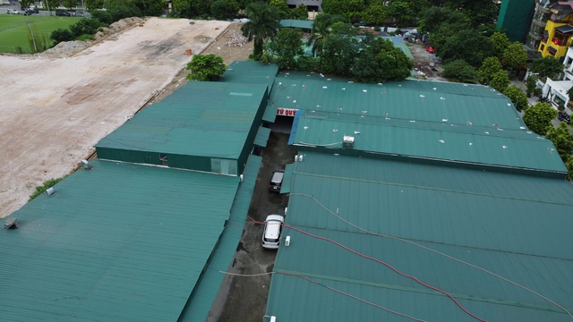 Sau sáp nhập loạt nhà xưởng trên đất dự án ở phường Cầu Giấy vẫn còn tồn tại  - Ảnh 4.