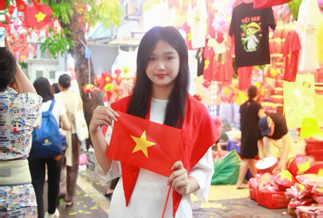 Phố Hàng Mã - Điểm hẹn check-in không thể bỏ lỡ dịp Quốc khánh 2/9 - Ảnh 11.