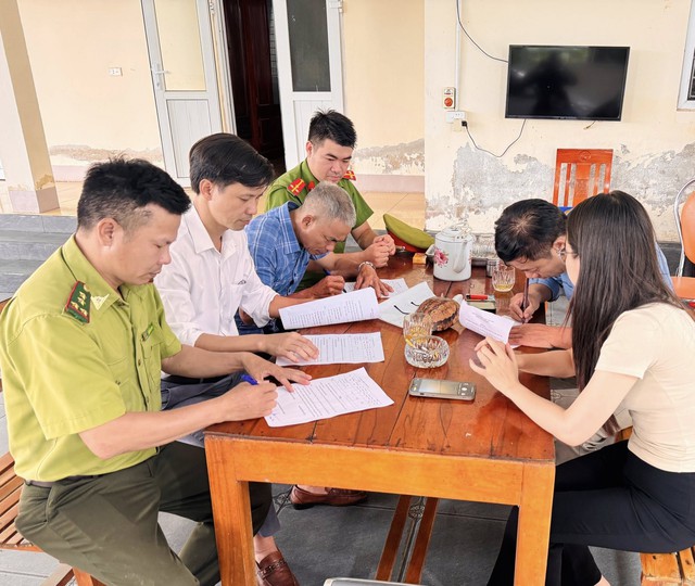 Người dân giao nộp nhiều cá thể động vật quý hiếm- Ảnh 2.