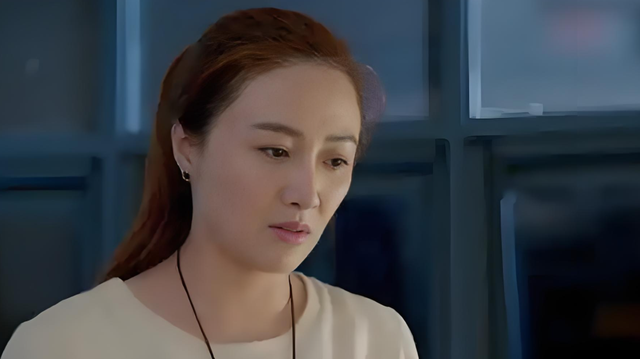 Ngày cưới, tôi giật mình khi thấy một nhân vật, 3 tháng sau, người này một lần nữa xuất hiện trong nhà khiến tôi tê dại - Ảnh 2.