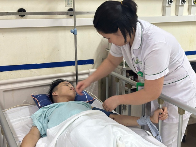 MS 1028: Xót xa gia cảnh nam thanh niên 16 tuổi người Dao bị đa chấn thương sau tai nạn giao thông- Ảnh 4.